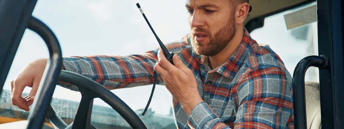 best hanheld cb radio for truckers
